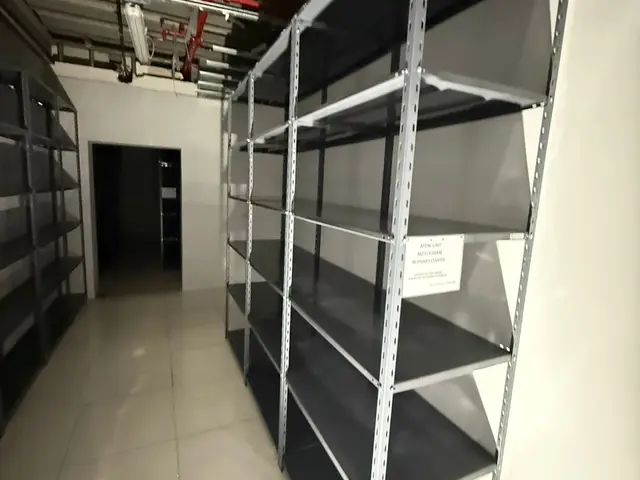 Instalación de Mundo Estanterías en Atomik